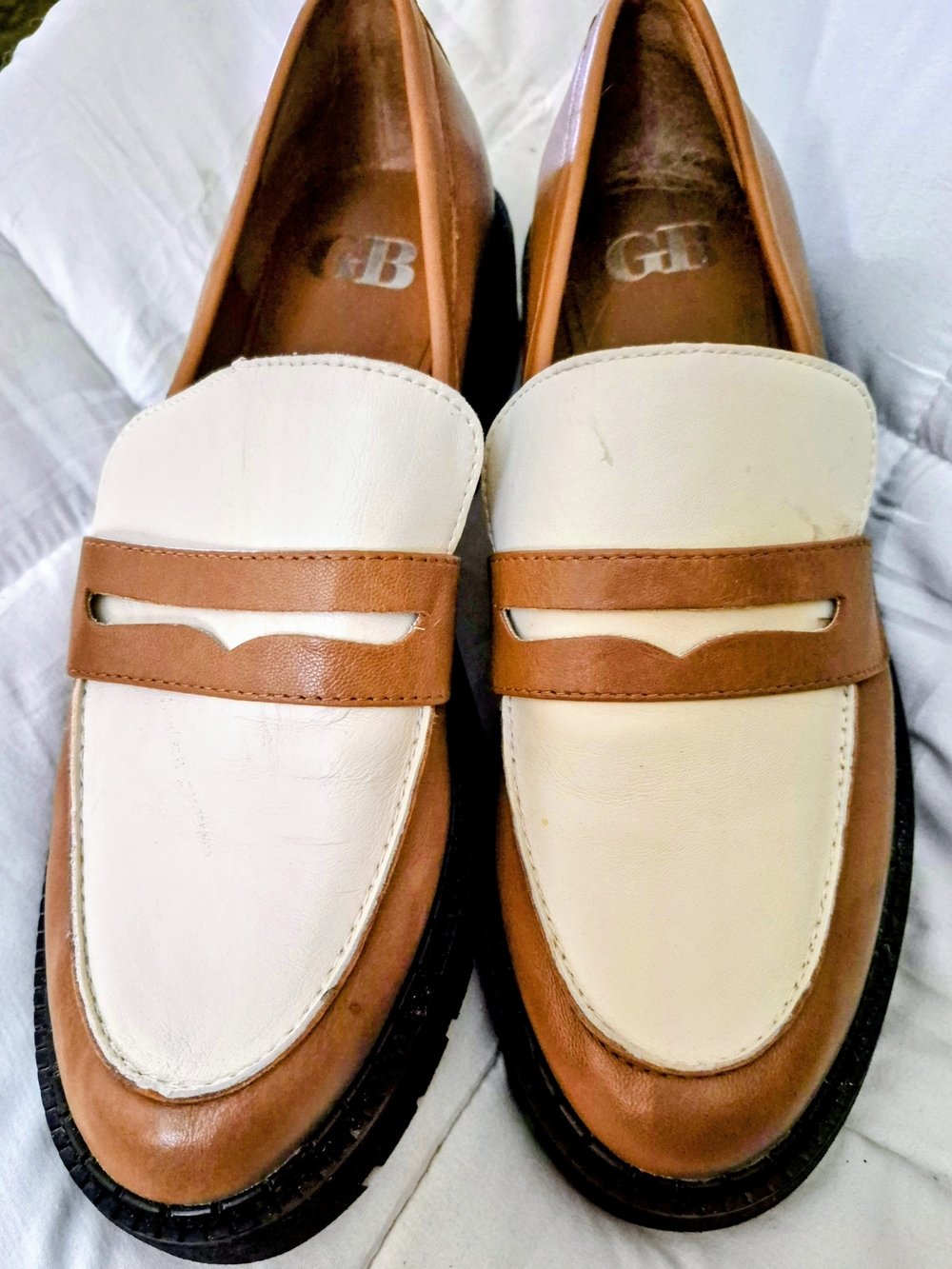 Gianni Bini Cream and Brown Leather Penny Loafers